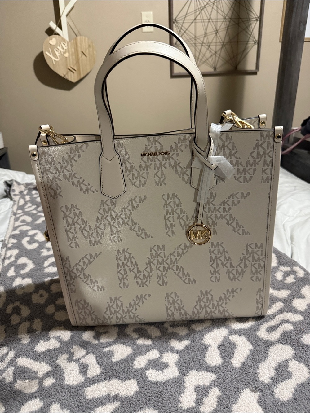 Michael Kors Signature MK Tote in Light Cream and Gold